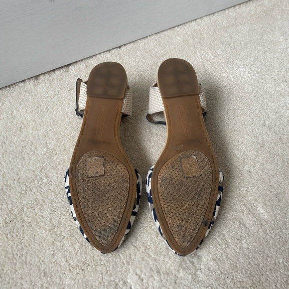 **LUCKY BRAND FLATS** - Picture 6 of 6